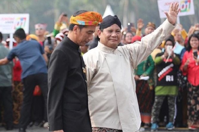 Menteri Pertahanan Prabowo Subianto bersama Presiden Joko Widodo (Jokowi). (Instagram.com/@prabowo)