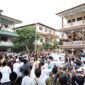 Calon presiden nomor urut 2, Prabowo Subianto bersilaturahmi ke Pondok P. esantren (Ponpes) Cipasung. (Dok. Tim Media Prabowo-Gibran)