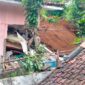 Salah satu rumah warga di Kampung Batuhilir, Desa Sekarwangi, Kecamatan Cibadak, Kabupaten Sukabumi, Provinsi Jawa Barat mengalami rusak berat akibat diterjang tanah longsor. (Dok. BPBD Kab. Sukabumi)