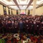 Ketua Yayasan Pendidikan Kebangsaan Republik Indonesia, Prabowo Subianto menghadiri wisuda sarjana Universitas Kebangsaan Republik Indonesia (UKRI). (Dok. Tim Media Prabowo)