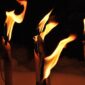 Tradisi Damar Sewu Menyambut Malam Lailatul Qodar. (Pixabay.com/barthelskens)