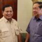 Presiden ke-6 Republik Indonesia, Susilo Bambang Yudhoyono mengunjungi kediaman presiden terpilih 2024-2029 Prabowo Subianto. (Dok. Tim Media Prabowo)