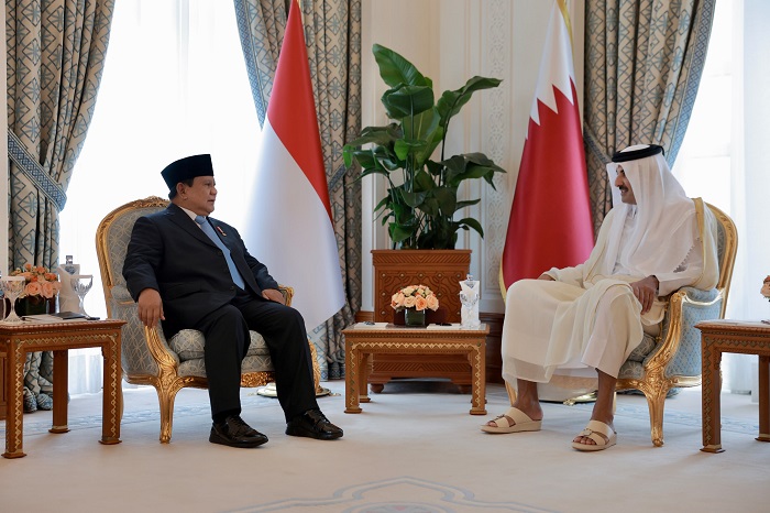 Presiden RI Prabowo Subianto bertemu dengan Emir Qatar Sheikh Tamim bin Hamad Al-Thani di Istana Amiri Diwan. (Dok. Tim Media Prabowo)