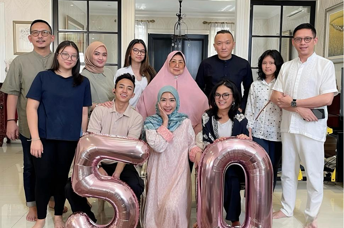 Keluarga Mohammad Syafaat Mintaredja adalah orang-orang yang memiliki hubungan keluarga dengan  politikus Indonesia. (Dok. Istimewa)